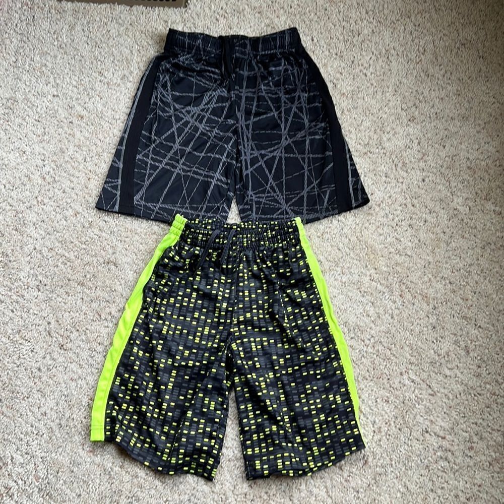 Set of 2 Boys size 10/12 printed shorts